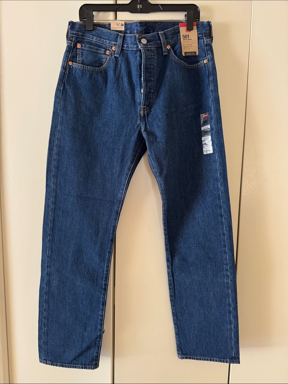 Levi's 501  button fly  Men's Straight Jeans in Dark Indigo Blue